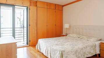 2 bedrooms, soundproofing, iron/ironing board, free WiFi