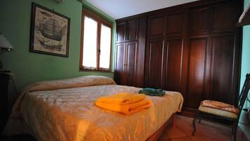 เตียงเมมโมรีโฟม, Wi-Fi ฟรี, ผ้าปูที่นอน