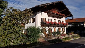 Esterni