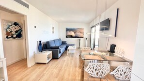 Unclassified image, 3 of 30, button - Fantastic sea view apartment right on the beach in Cala Millor / Mallorca😎 (Cala Millor)