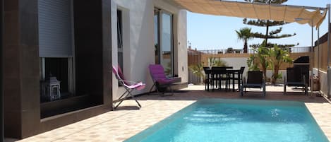Outdoor pool, a heated pool