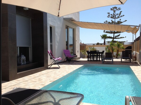 Outdoor pool, a heated pool