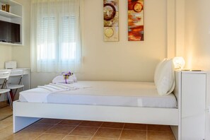 Διαμέρισμα | Μοναδική διακόσμηση, μοναδική επίπλωση, χώρος εργασίας για λάπτοπ 