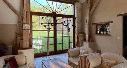 Charming cottage12p, 6r,6br, pool