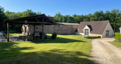 Charming cottage12p, 6r,6br, pool