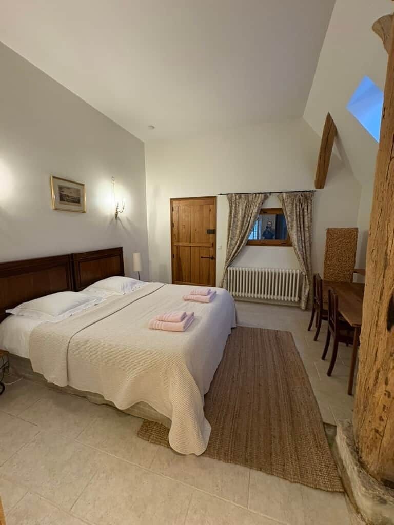 6 bedrooms, iron/ironing board, travel crib, free WiFi