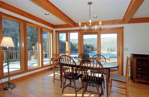 Dining - ML03-Lakefront Retreat, Hot Tub, Pets Ok! New A/C! (Davis)