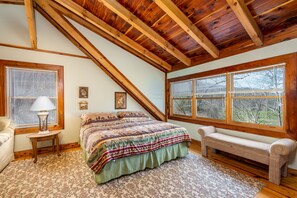 4 dormitorios, tabla de planchar con plancha, wifi y ropa de cama