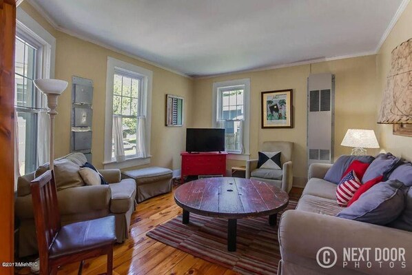 Téléviseur, livres