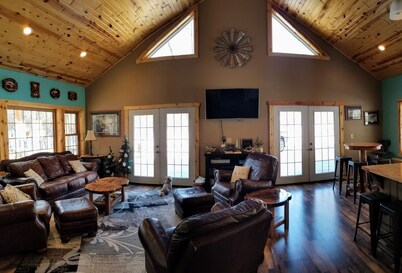 Wild Rose Road Cabin <br>2595 Wild Rose Road Fort Atkinson Ia 