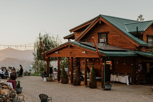 Lillaskog Lodge: Family Friendly Ridge Top Lodge, Near Yosemite