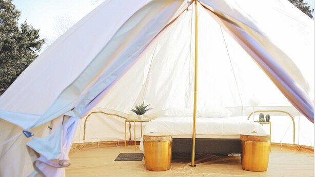 Deluxe Tent, 1 King Bed
