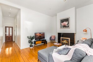 Smart TV, fireplace, Netflix, DVD player