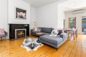 Smart TV, fireplace, Netflix, DVD player