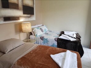 Habitación doble | 1 dormitorio, minibar, caja fuerte y ropa de cama