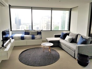 Appartement Deluxe, Plusieurs lits | Draps en coton égyptien, literie de qualité, ameublement unique, bureau