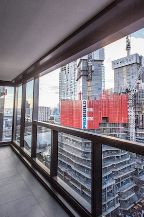 Balcony view - ReadySet Apartments at Upper West Side (Melbourne)