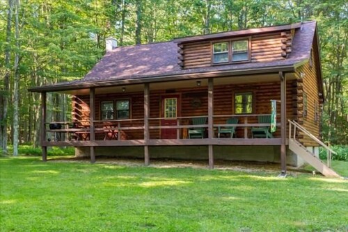 Accueil confortable dans les bois! Animaux acceptés 10 personnes
