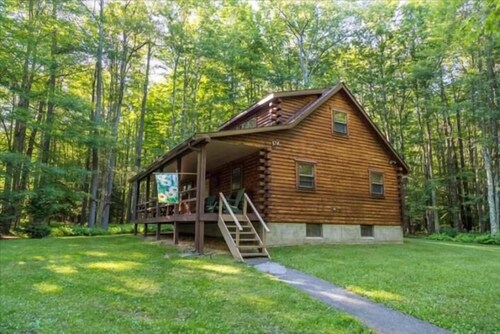 Accueil confortable dans les bois! Animaux acceptés 10 personnes