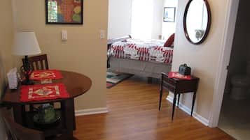 1 quarto, ferros/tábuas de passar roupa, Wi-Fi, roupa de cama