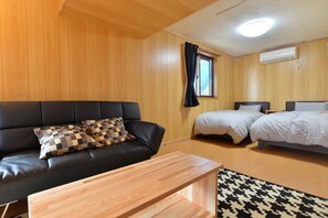Twin Room, NANACHIBUSHI - star light terrace TERUYA (Nakijin)