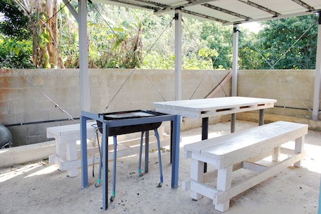 Área de parrillas y picnic