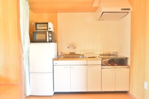 Fridge, microwave, electric kettle - star light terrace TERUYA (Nakijin)