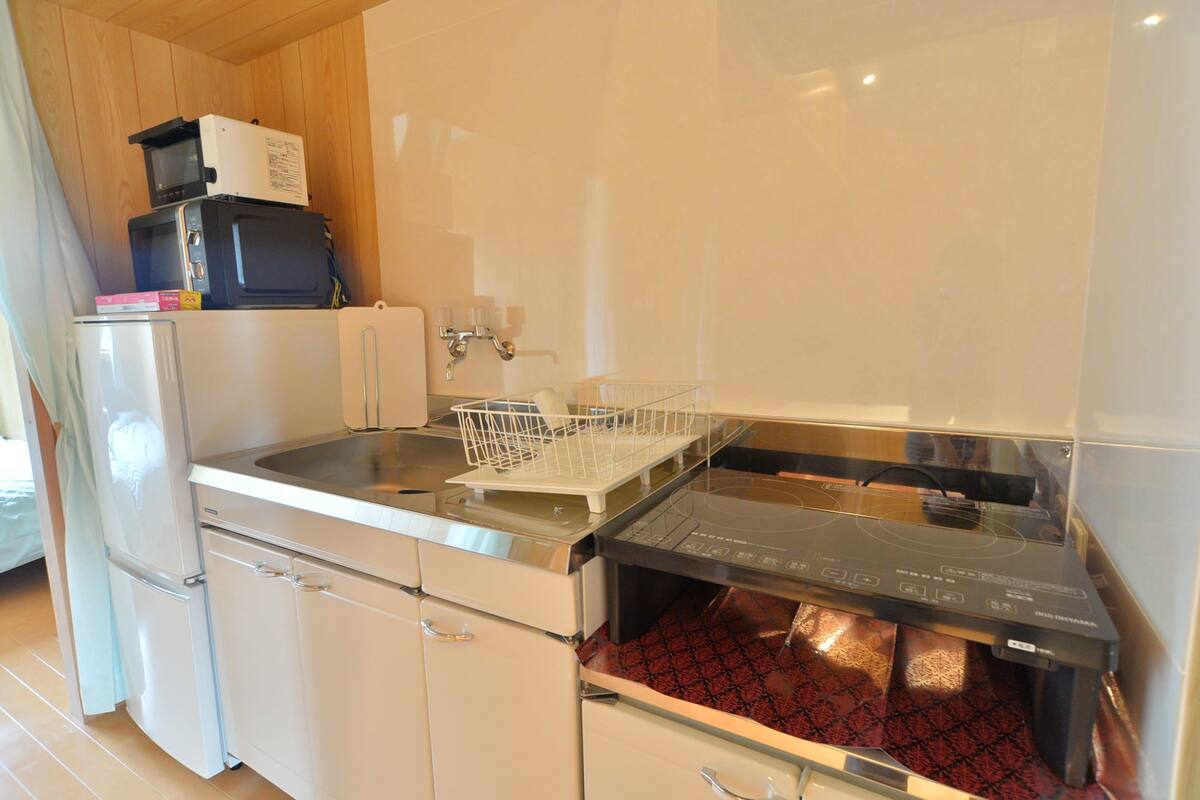 fridge, microwave, electric kettle