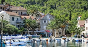 Marina - Villa Sol - private heated pool & 30m from the sea (Necujam)
