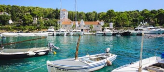 Villa Sol - with private pool and 30m from the sea