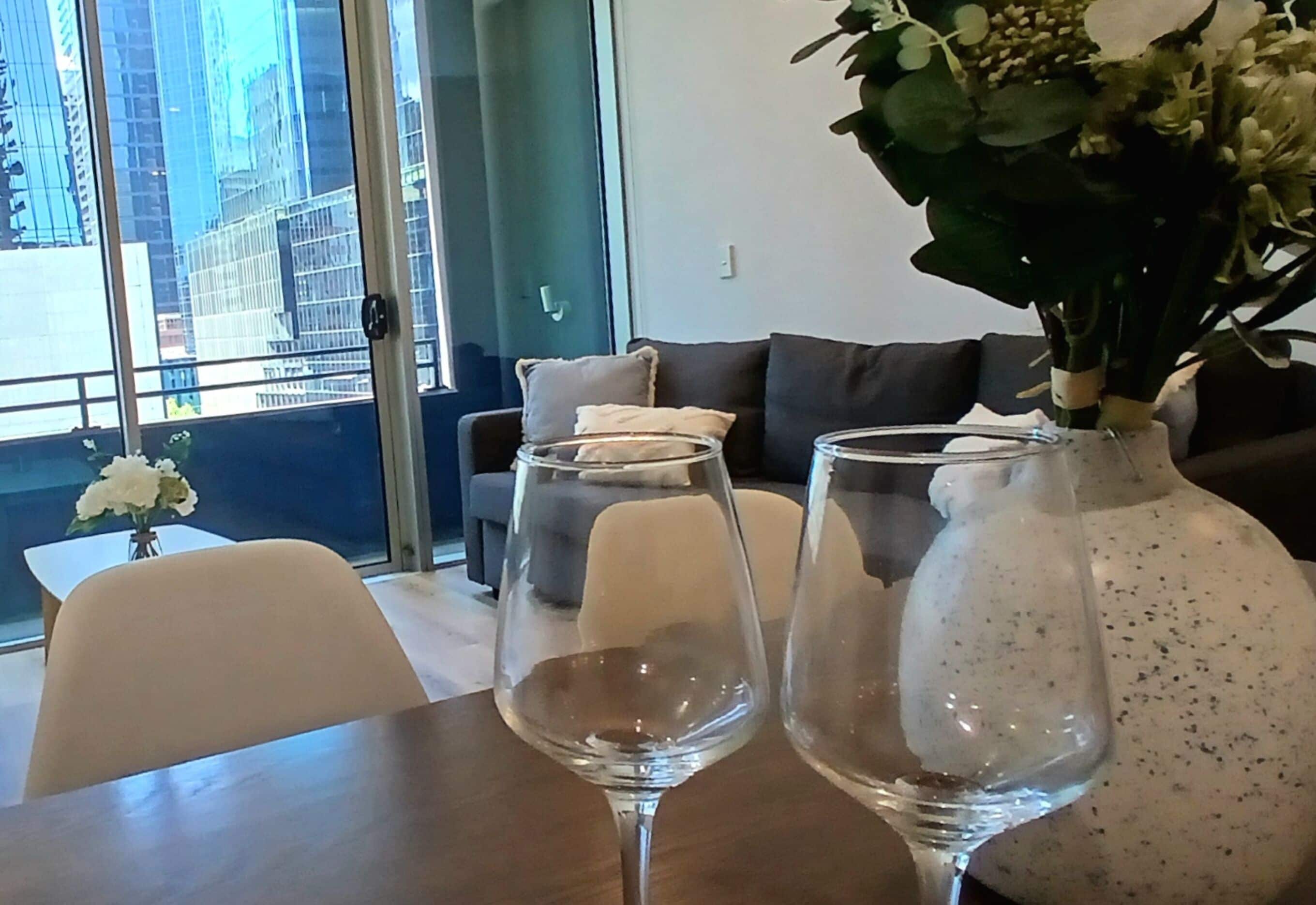 商務公寓, 2 間臥室, 城市景 | 客廳 | 平  面電視