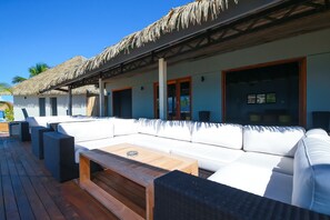 Poolbar