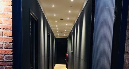 Boutique Apartments Bergen "Pink" with sunny private terrace, courtyard