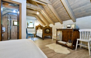 5 Schlafzimmer, Reisekinderbett, kostenloses WLAN, Bettwäsche