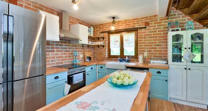 5 bedroom awesome home in Novi Marof