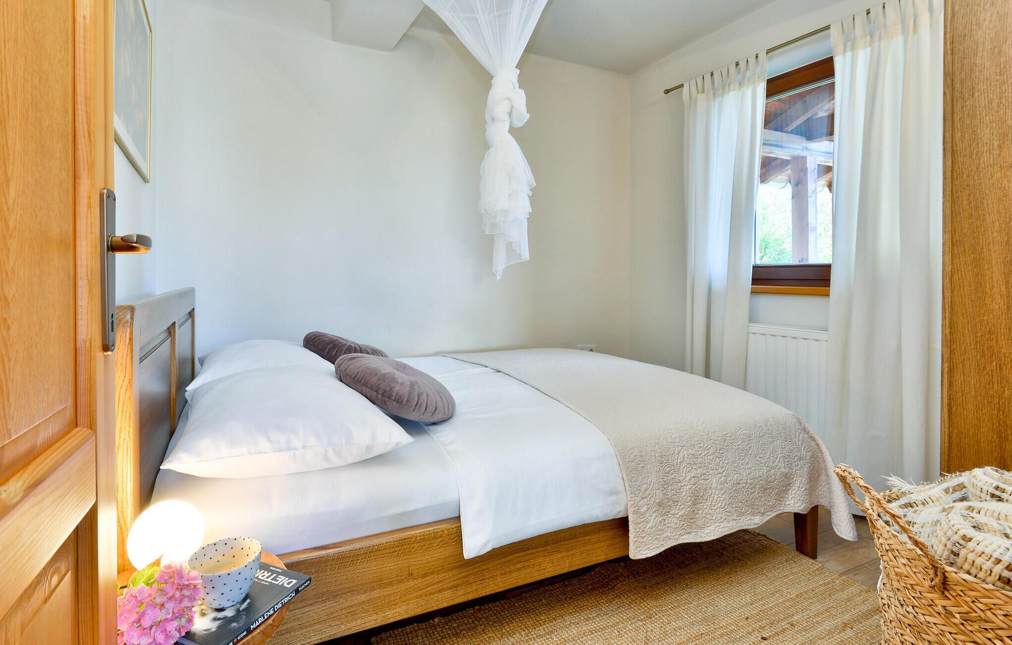 2 dormitorios, caja fuerte, cuna de viaje y wifi gratis