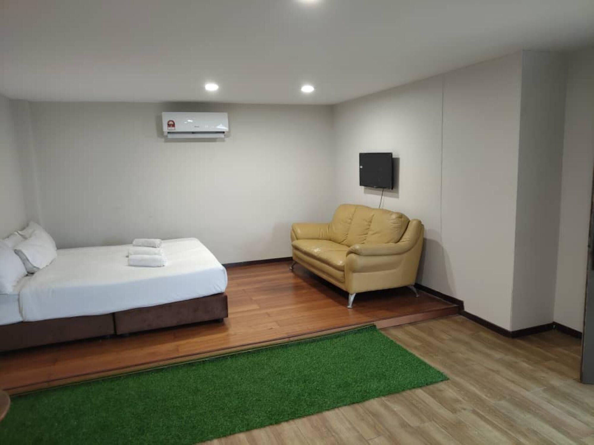 Ferros/tábuas de passar roupa, Wi-Fi de cortesia, roupa de cama