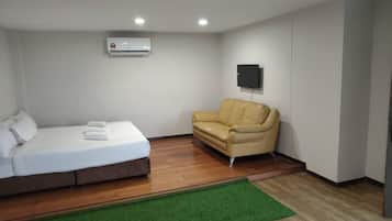 Ferros/tábuas de passar roupa, Wi-Fi de cortesia, roupa de cama
