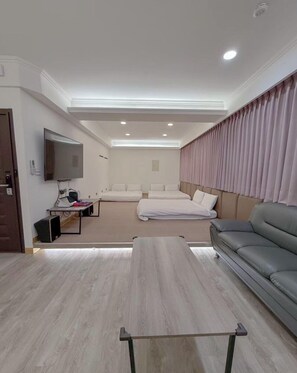 Deluxe Studio Suite