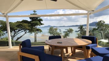 5-Bedroom Villa with Private Pool and Sea View | Terrace/patio