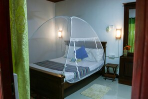 Family Room | Soundproofing - Dambulla Holiday Home (Dambulla)