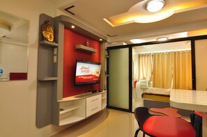 1 habitación, escritorio y cortinas blackout 