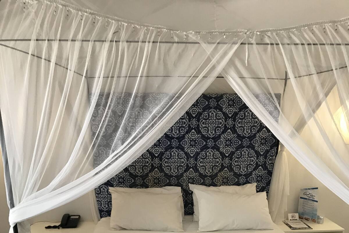 1 chambre, literie de qualité supérieure, bureau, rideaux occultants