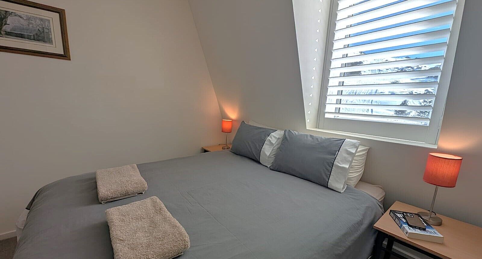 12 Share Superior Deluxe A 4 Bedroom | 1 室のベッドルーム、高級寝具、アイロン / アイロン台、WiFi (無料)