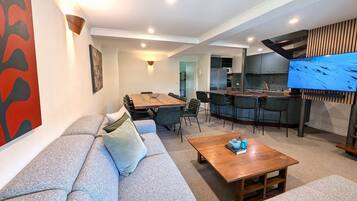 10 Share Superior Deluxe 3 Bedroom