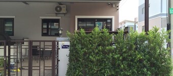 Baan Pleon View by Ratcharin