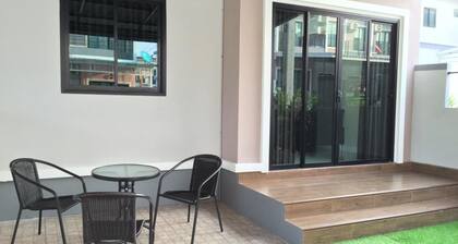 Baan Pleon View by Ratcharin