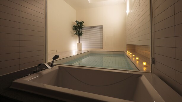 Penthouse (Pool Villa) | Hiên
