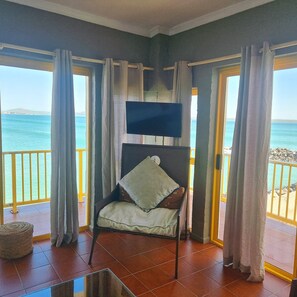Family Apartment | Living area - Raaswater Self Catering (Langebaan)