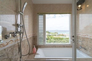 Chambre (Marseille) | Salle de bain